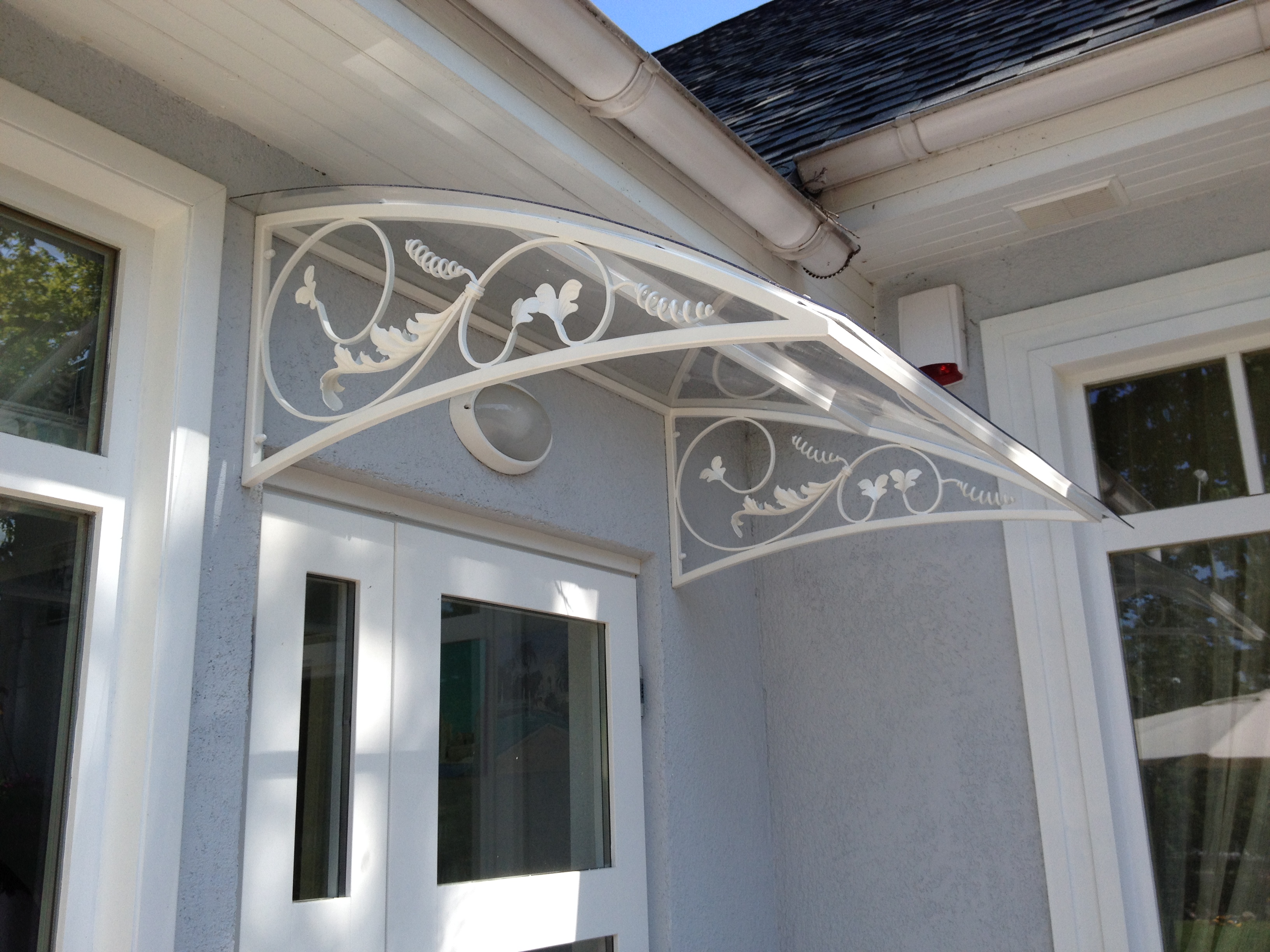 Metala jumtins ar stiklu 3