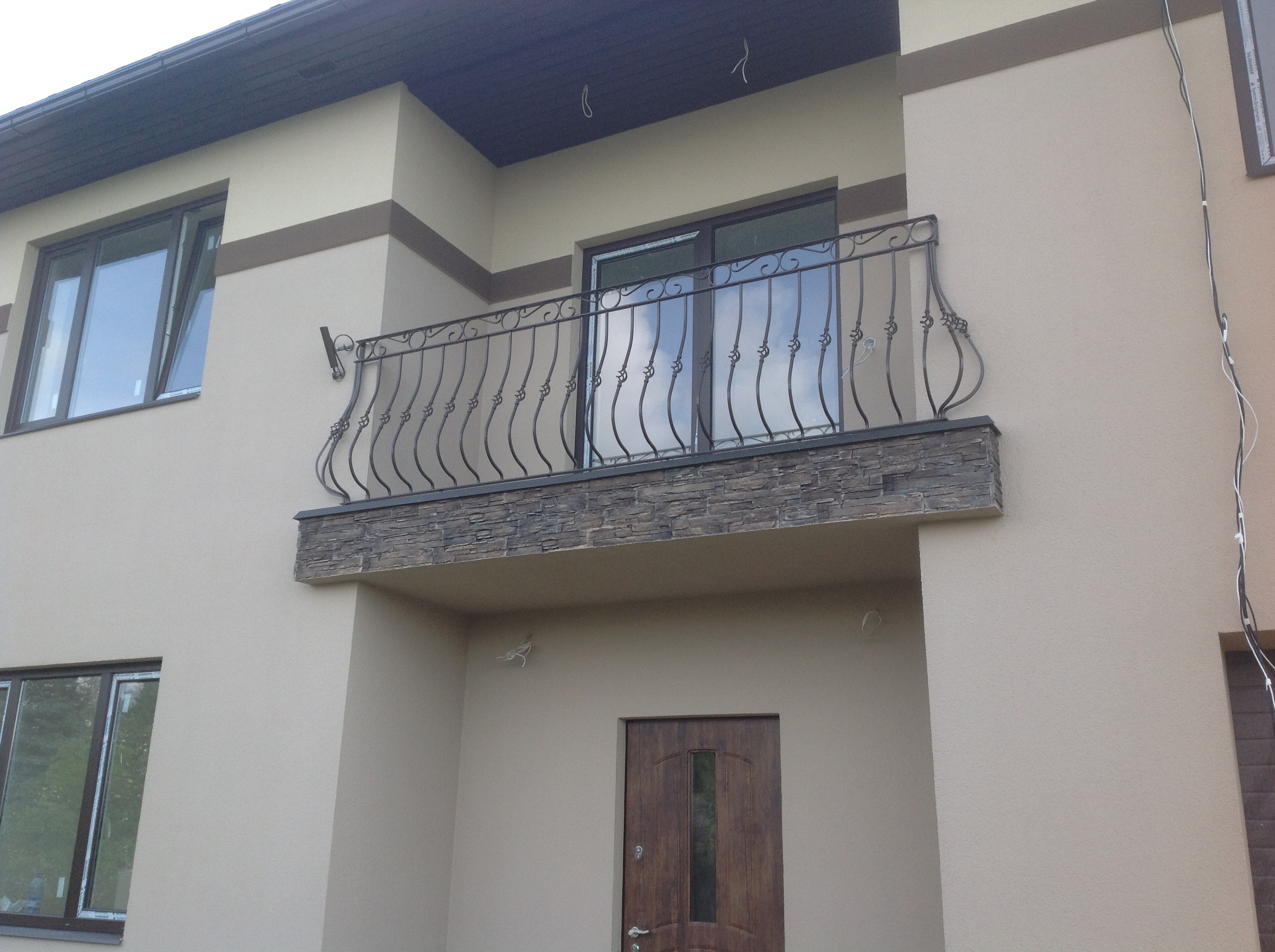 Dekorativas balkona margas