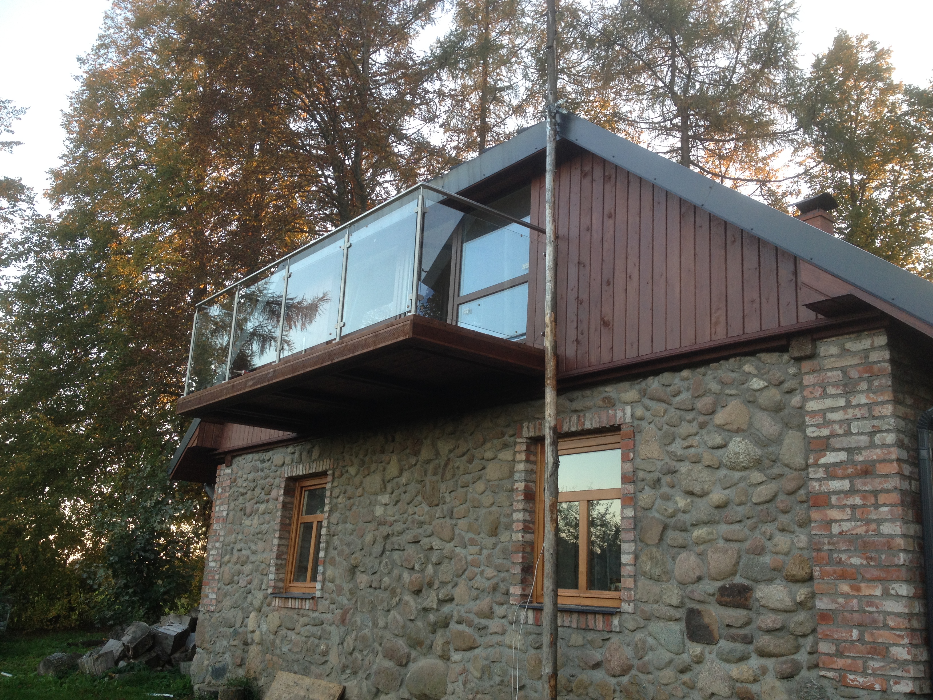 Stikla balkona margas 2