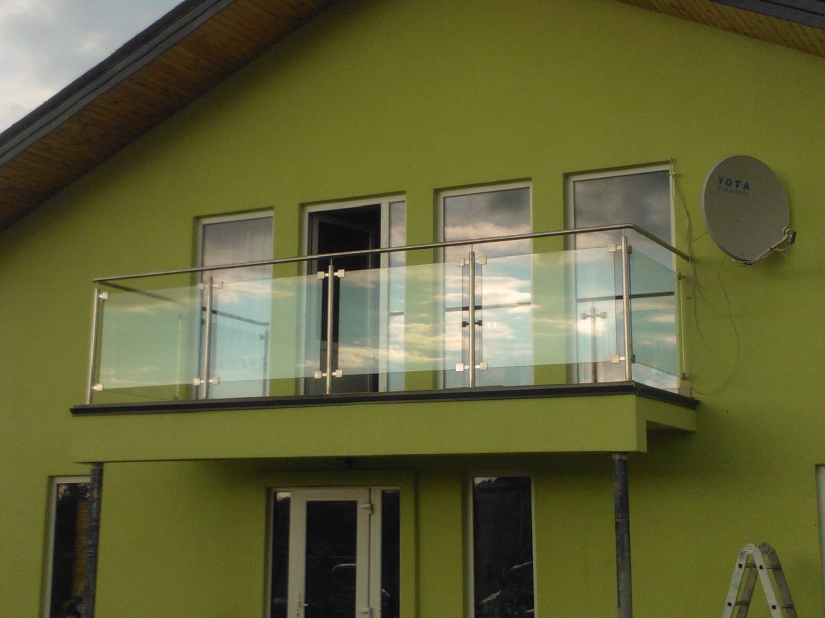 Stikla balkona margas 3