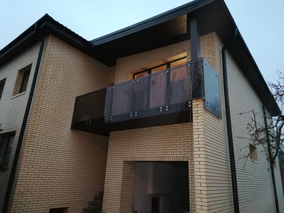 Stikla balkona margas 4