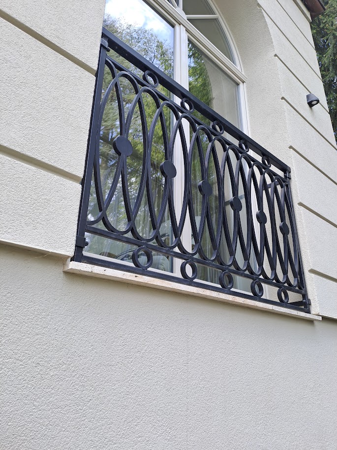 Dekorativas franchu balkona margas